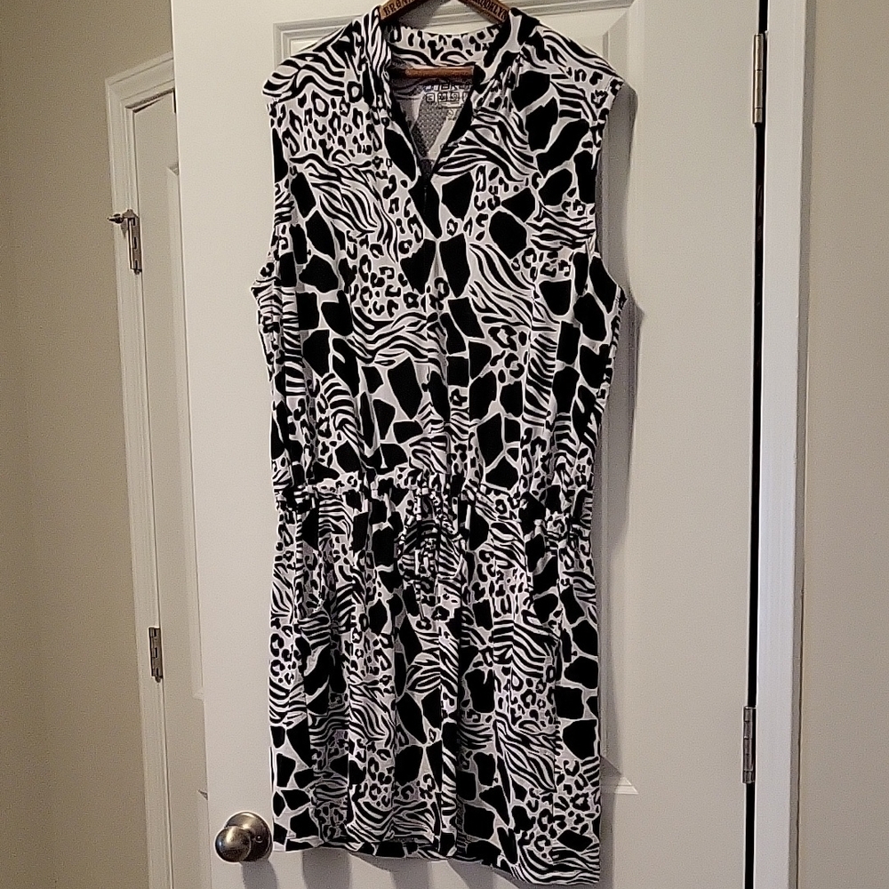 IBKUL Black and White Patterned Mini Dress